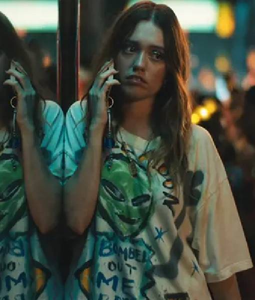 THE WHITE LOTUS S03 Aimee-Lou Wood Bomber Out Me Boy Print T-Shirt