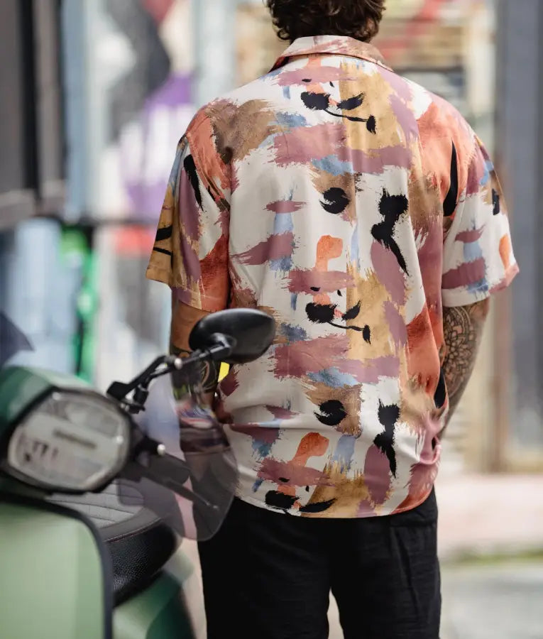 Below Deck S12 Fraser Olender Multicolor Print Shirt