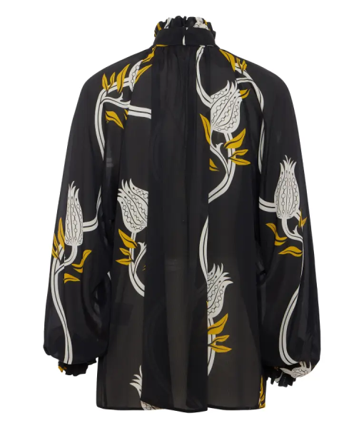 E News 2025 Kelly Clarkson Printed Tie Neck Blouse