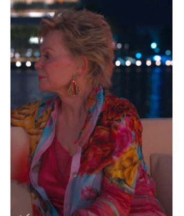 Hacks S04 Jean Smart Floral Blouse