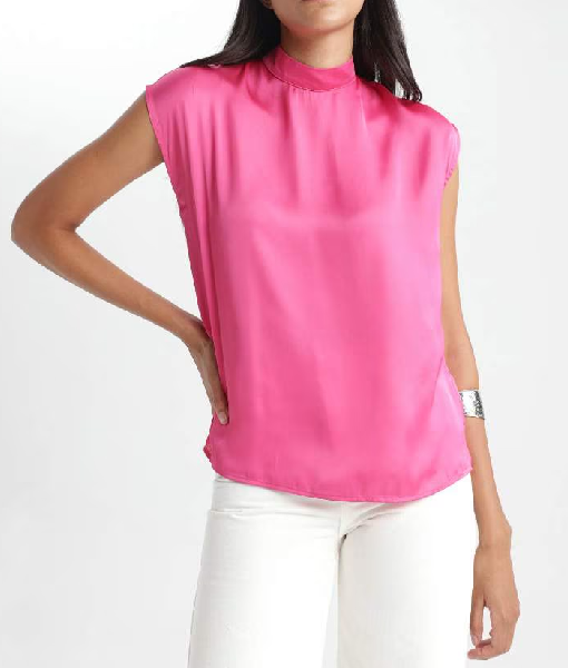 Ireland AM 2025 Muireann O’Connell Pink Top