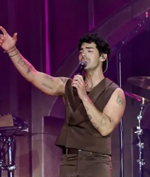 Joe Jonas Hometown Tour 2025 Brown Vest
