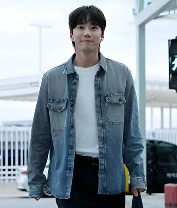 Lee Jun-Young COS 2025 FW Collection Fashion Show Denim Jacket