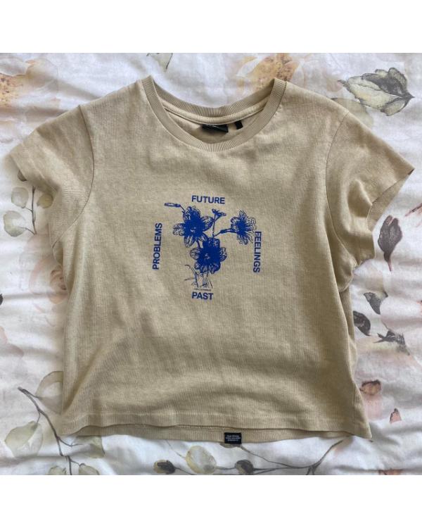 The Survivors S01 Jessica De Gouw Future Problems Past T-Shirt