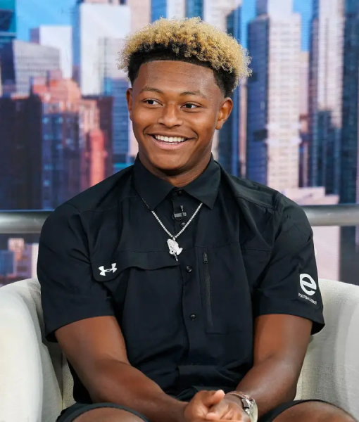 Peyton Houston Fox & Friends S06 Black Shirt