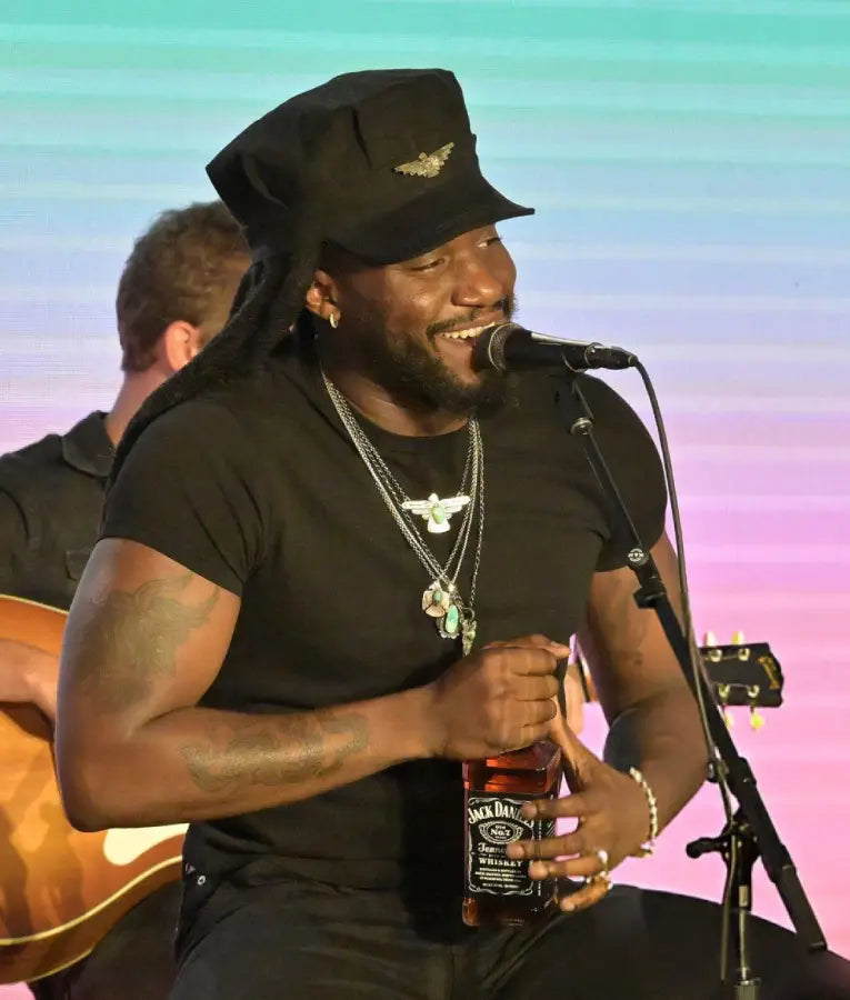 Shaboozey YES Scholars 25th Anniversary Gala Black T-shirt