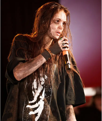 Sofia Isella Reading Festival 2025 Black Graphics Shirt