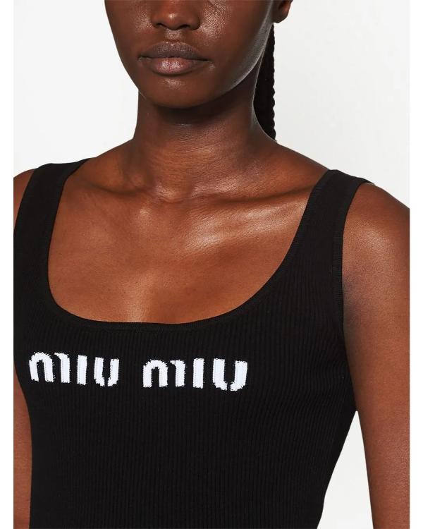 Love Island UK S12 Catherine Agbaje Black Ribbed Tank Top