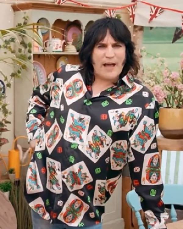 The Great British Bake Off Noel Fielding Joker Card Dices Printed Shirt