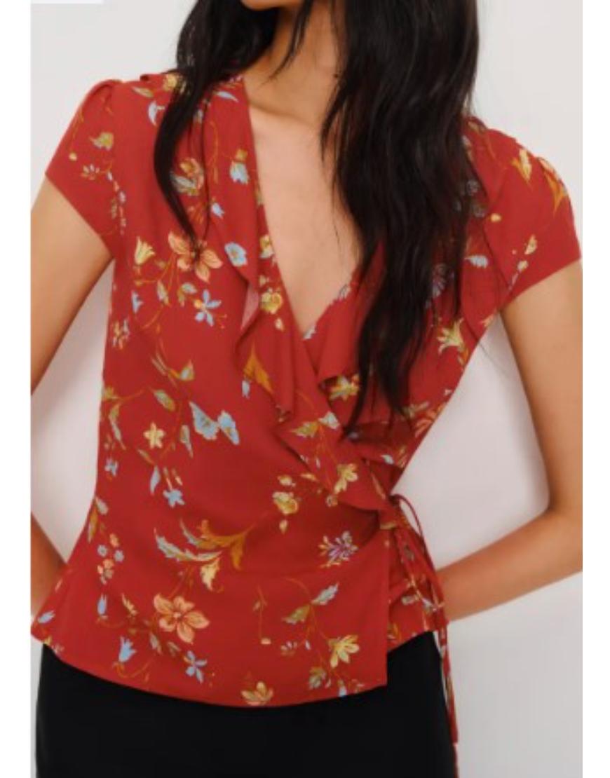 Access Hollywood 2025 Zuri Hall Floral Print Top